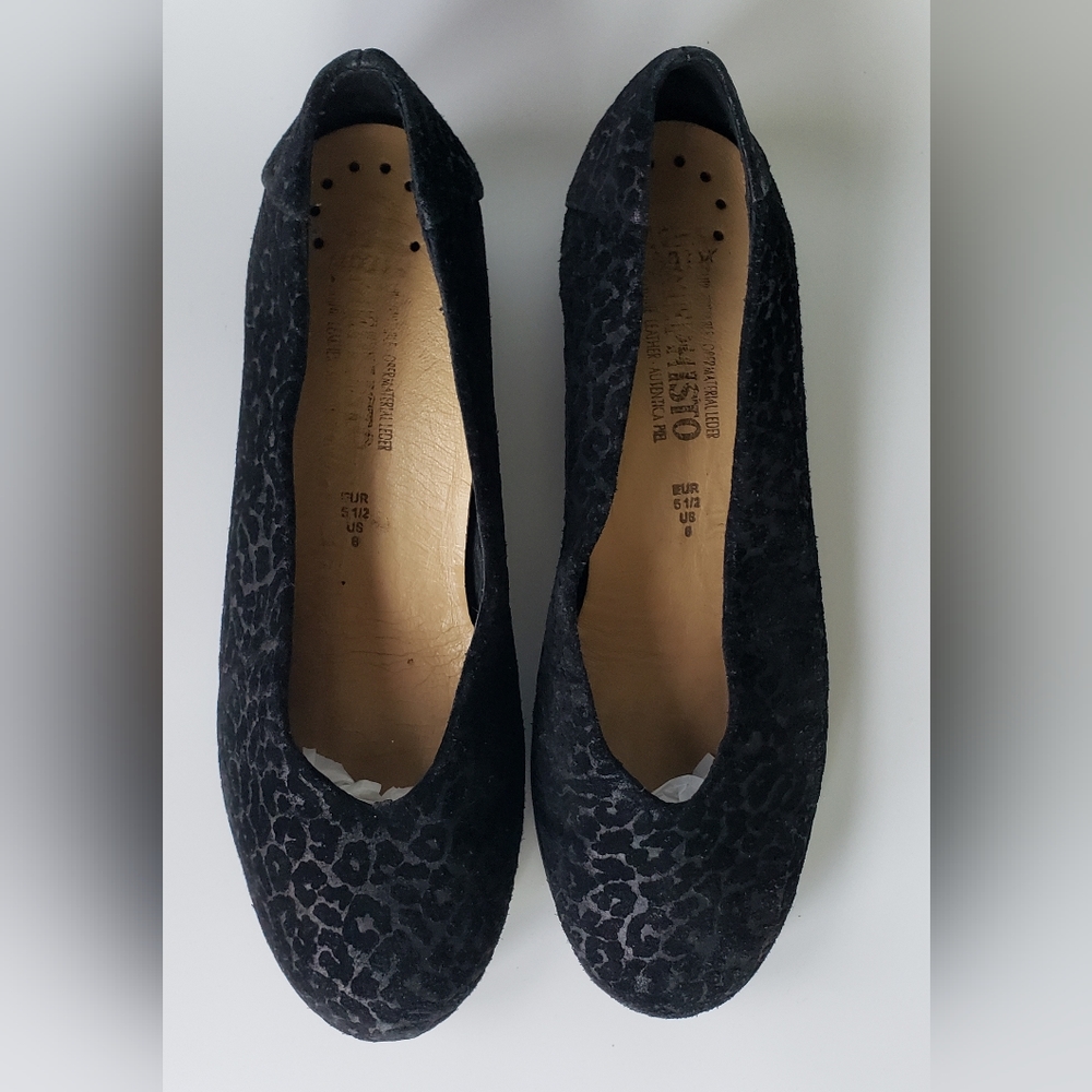 Eileen Fisher Women's Black Suede Animal Print Black on Black Slip On Shoe Si…